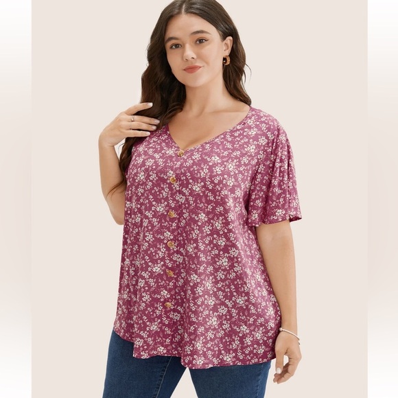 BloomChic Plus Size 2XL Ditsy Floral Contrast Ruffle Sleeve Button Detail Blouse - Picture 3 of 6